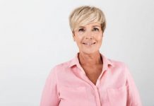 What Are The Best Haircuts For Women Over 50? best-haircuts-for-women-over-50-pixie-hairstyle-002